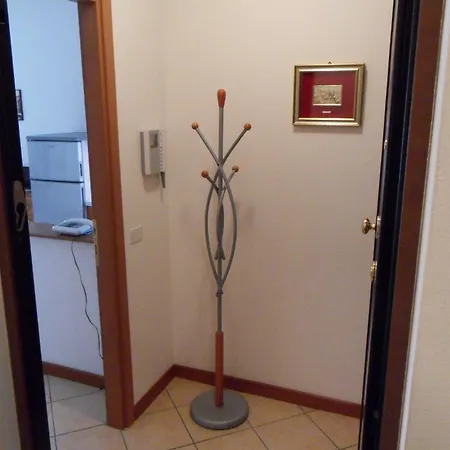 Апартаменты Madonnina Триест